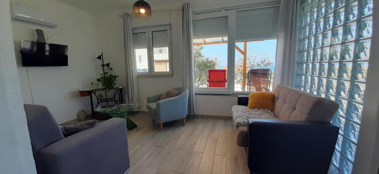 Mezaroca Apartman *