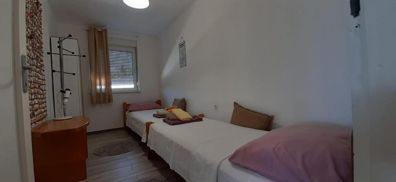 Mezaroca Apartman