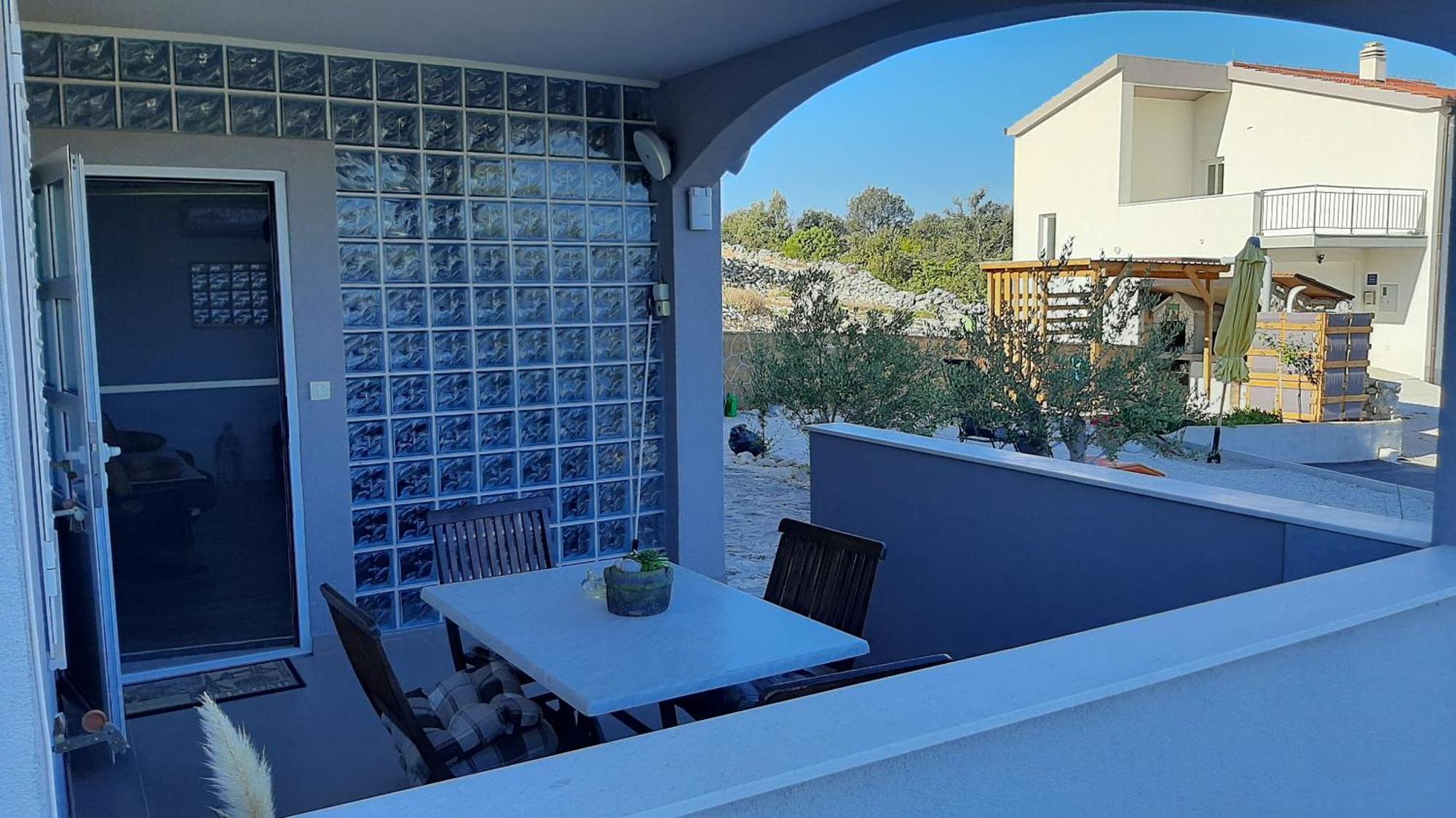 Mezaroca Apartman *